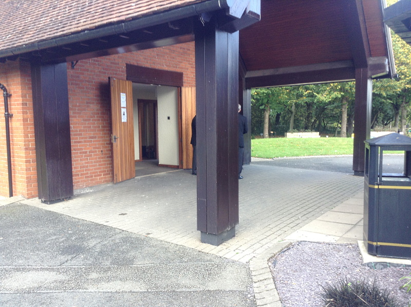 Woodlands Cemetery And Crematorium Funeral Celebrant Chris Tabor 
