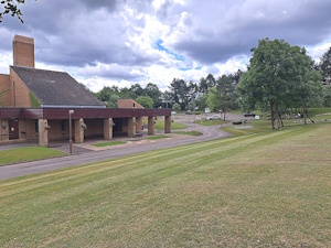 Streetly Crematorium, clean, tidy and tranquil