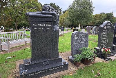 Widney Manor Cemetery Head stones