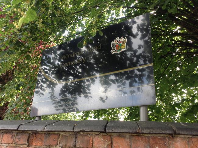 Windmill Road cemetery entrance sign