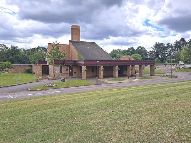 Streetly Crematorium main view